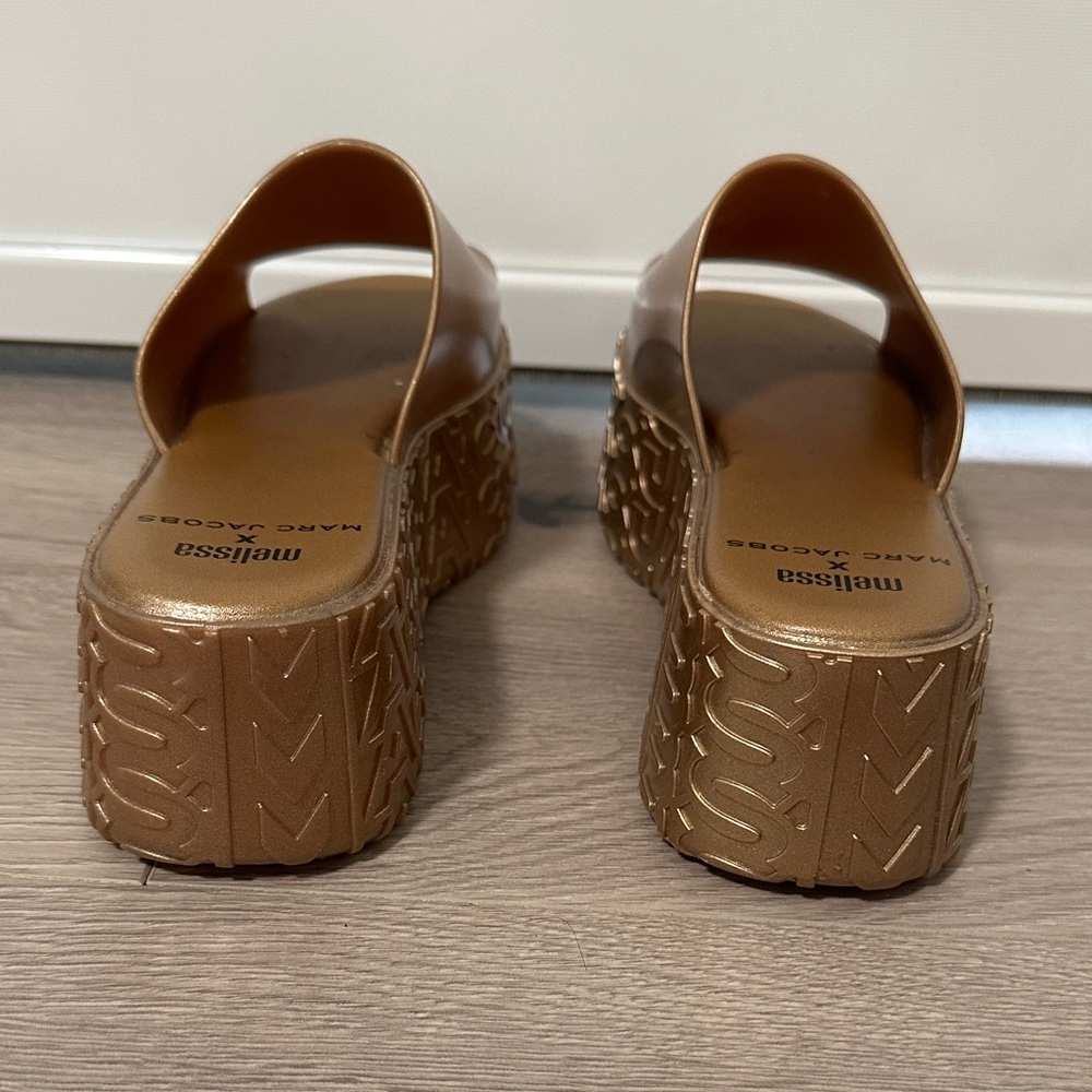 MELISSA x MARC JACOBS Platform - Picture 10 of 12